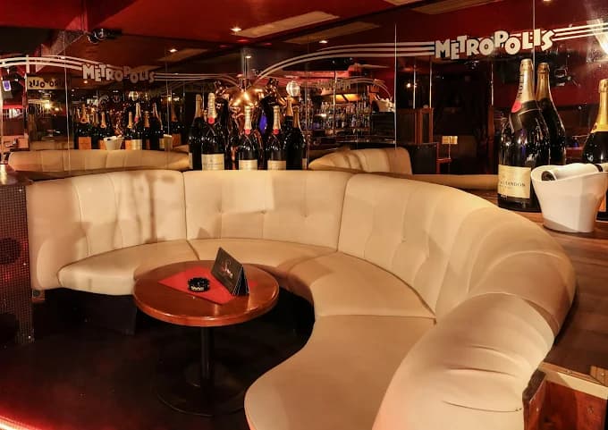 Metro_Pano_2_bea.webp